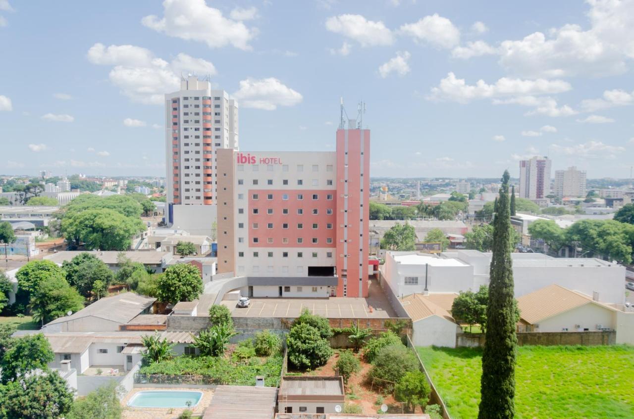 No CENTRO de Cascavel, Ibis, confortável e bom gosto. Cascavel  Exterior foto